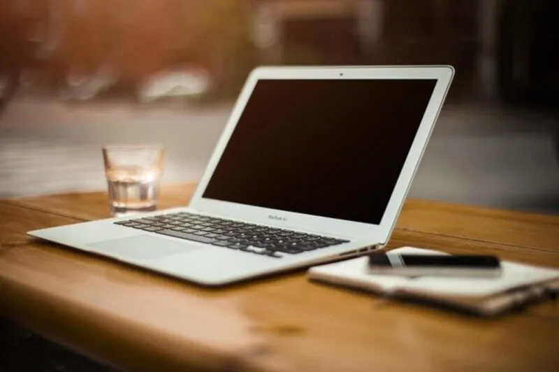 Czym kierować się przy kupnie laptopa?