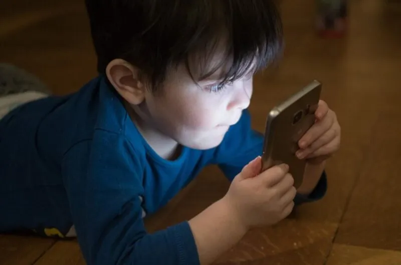 Jaki smartfon dla dziecka wybrać?